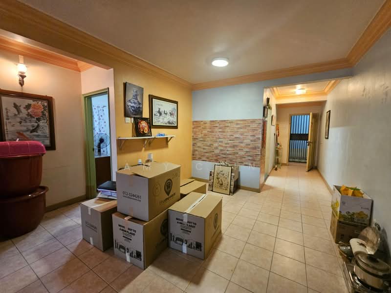 Condominium for Sale at Amadesa Resort Condominium - Amy Chin - Living Room - PropertyGuru.com.my