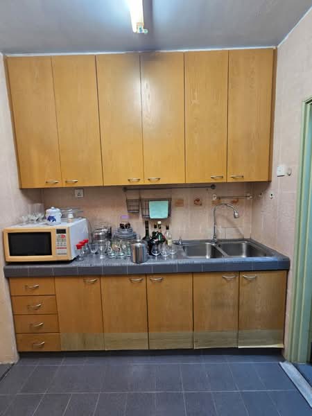 Condominium for Sale at Amadesa Resort Condominium - Amy Chin - Kitchen - PropertyGuru.com.my