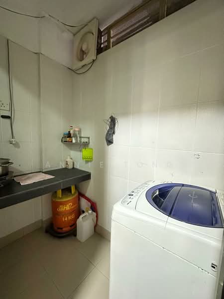 Rumah Flat untuk Dijual di Taman Bukit Segar - Annie Tong - Kitchen - PropertyGuru.com.my