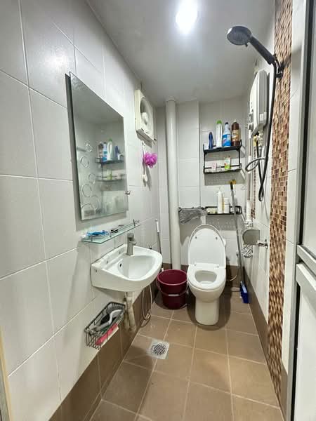 Rumah Flat untuk Dijual di Taman Bukit Segar - Annie Tong - Bathroom - PropertyGuru.com.my