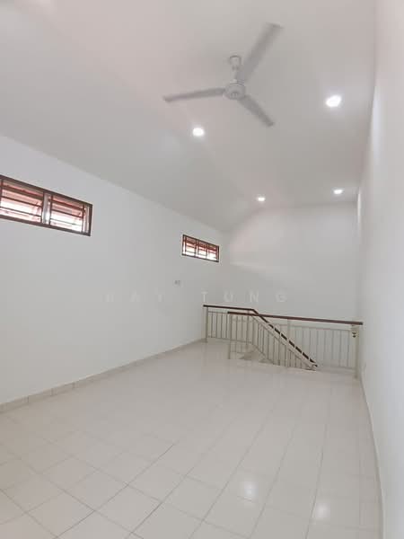 1.5-storey Terraced House for Sale in Taman Pelangi Indah (Ulu Tiram) - Ray Tung - Interior - PropertyGuru.com.my