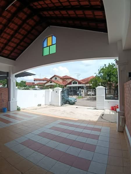 1.5-storey Terraced House for Sale in Taman Pelangi Indah (Ulu Tiram) - Ray Tung - Exterior - PropertyGuru.com.my