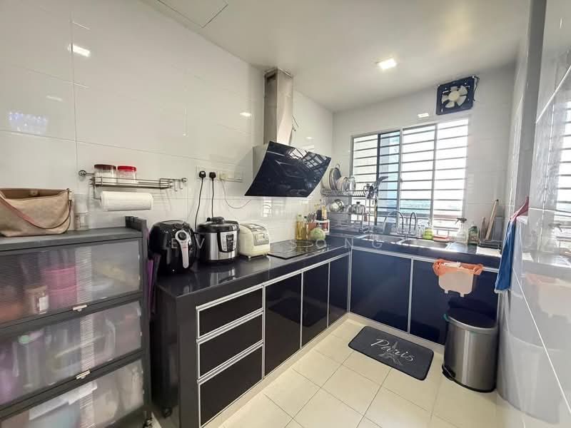 Service Residence for Sale at The Garden Residences - Evie Song - Kitchen - PropertyGuru.com.my