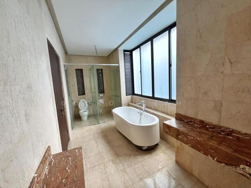 Bungalow House untuk Dijual di Putrajaya (Putrajaya) - Gudrotullah Ikhwan - Bathroom - PropertyGuru.com.my
