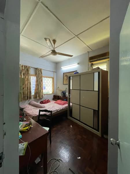 Rumah Berkembar untuk Dijual di Jelutong (Penang) - Meng . - Bedroom - PropertyGuru.com.my