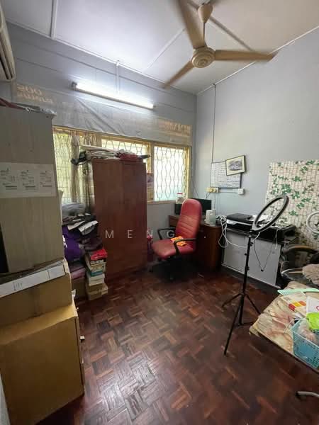 Rumah Berkembar untuk Dijual di Jelutong (Penang) - Meng . - Study - PropertyGuru.com.my