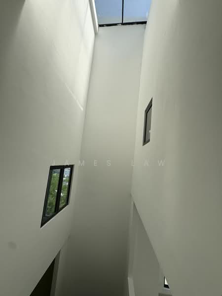 Rumah Teres untuk Disewa di Damansara Perdana (Selangor) - James Law - High ceiling - PropertyGuru.com.my