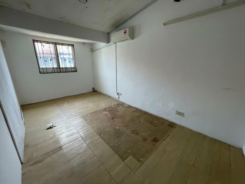 Shop for Sale in SS2 (Petaling Jaya) - Amanda Ong - Interior - PropertyGuru.com.my