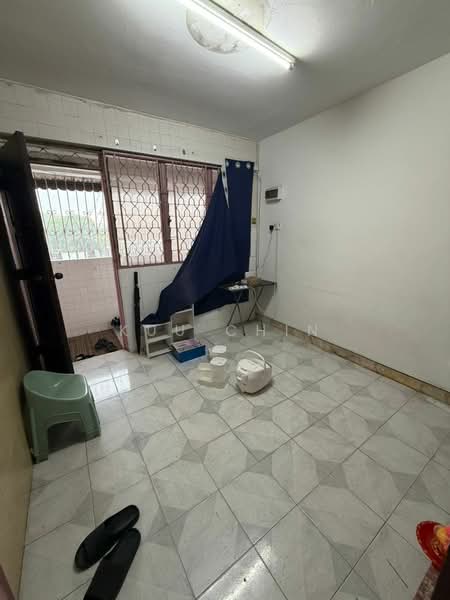 Flat for Sale at Flat Taman Ungku Tun Aminah - Kuu Chin - Interior - PropertyGuru.com.my