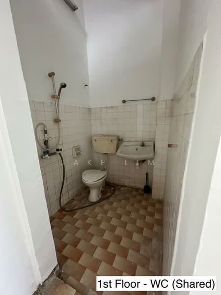 Rumah Teres 2 Tingkat untuk Dijual di Pandan Indah (Ampang) - Jake Lim - Bathroom - PropertyGuru.com.my