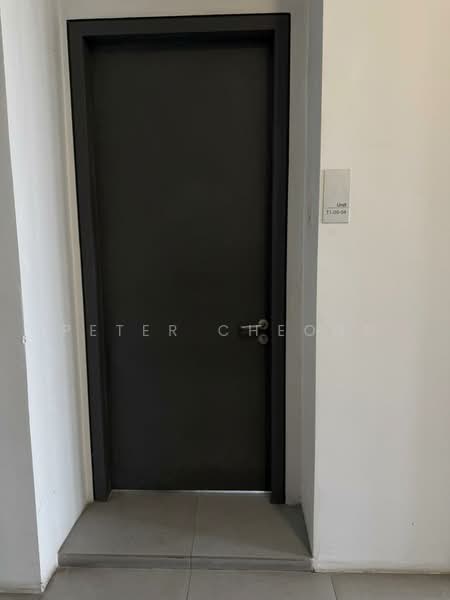 Servis Apartment untuk Disewa di The Square @ One City - Peter Cheong - Entrance - PropertyGuru.com.my