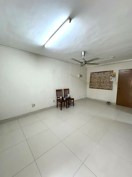 Rumah Flat untuk Dijual di Pudu Impian 1 - Roy Choong - Living Room - PropertyGuru.com.my