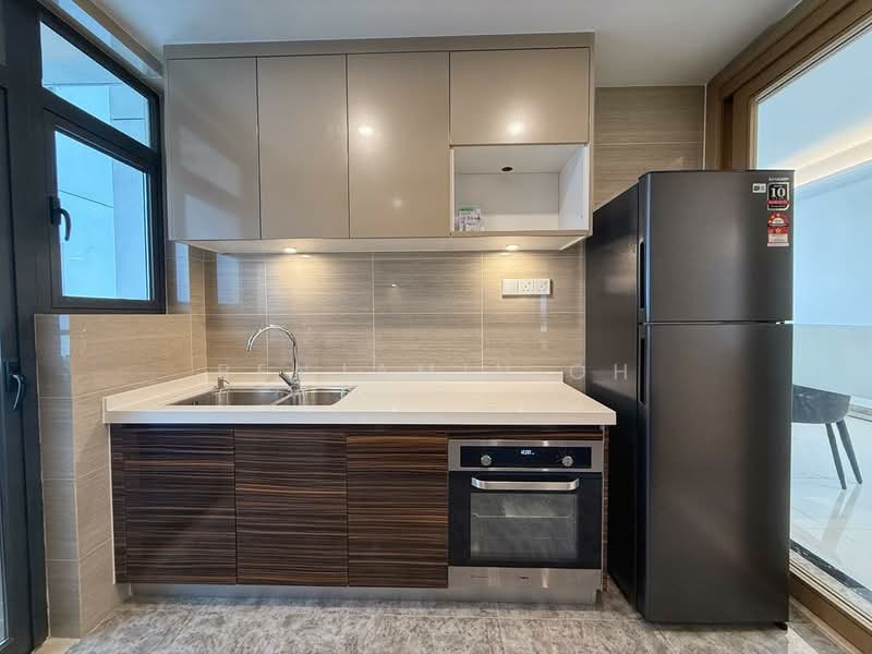 Condominium for Rent at R&F Princess Cove Phase 2-Seine Region - Benjamin Oh - Kitchen - PropertyGuru.com.my