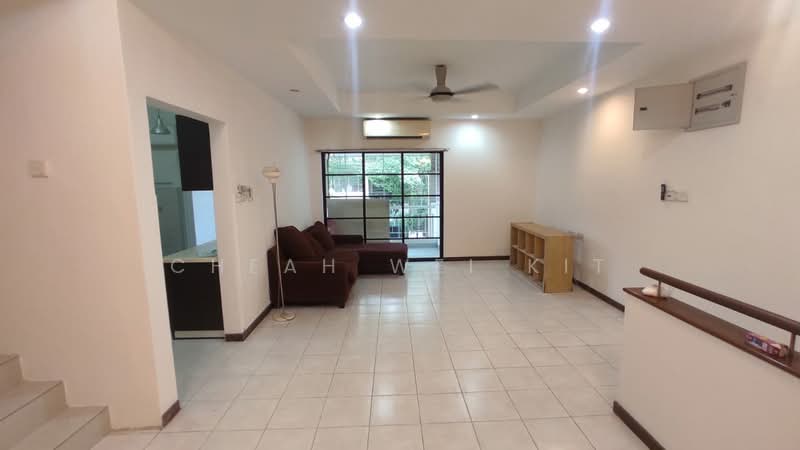 Townhouse for Rent in Petaling Jaya (Selangor) - Cheah Wei Kit - Living Room - PropertyGuru.com.my