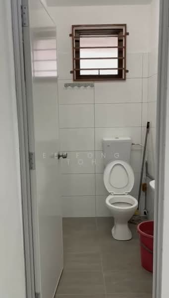 1-storey Terraced House for Sale in Taman Sentosa (Johor Bahru) - Ee Fong Toh - Bathroom - PropertyGuru.com.my