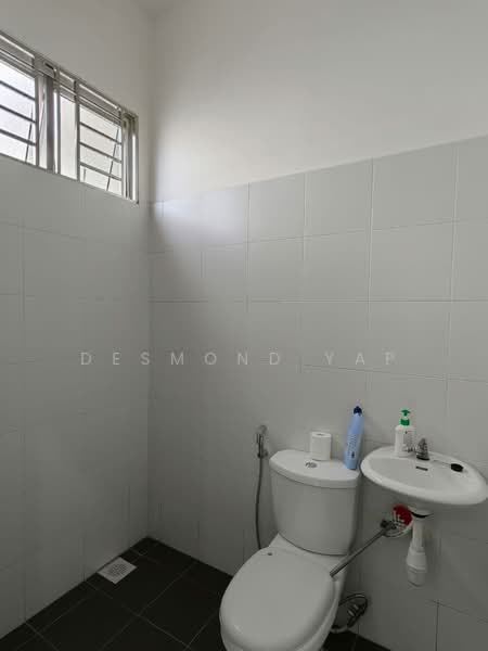 Rumah Berkembar untuk Dijual di Pontian (Johor) - Desmond Yap - Bathroom - PropertyGuru.com.my