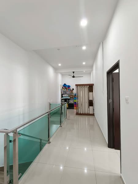 Rumah Berkembar untuk Dijual di Pontian (Johor) - Desmond Yap - Corridor - PropertyGuru.com.my