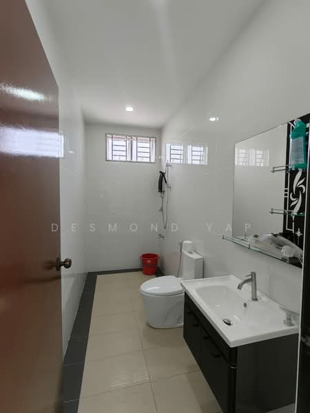 Rumah Berkembar untuk Dijual di Pontian (Johor) - Desmond Yap - Bathroom - PropertyGuru.com.my