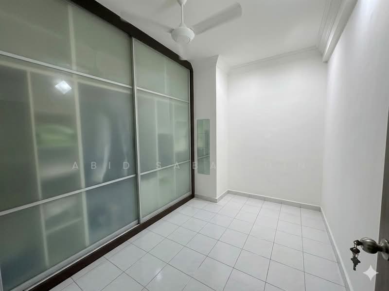 Condominium for Sale at Oakleaf Park - Abid Sabarudin - Bedroom - PropertyGuru.com.my