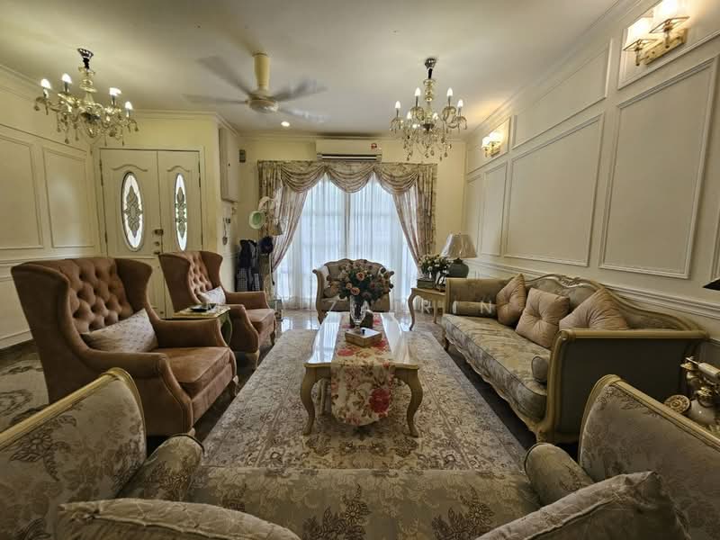 Rumah Berkembar untuk Dijual di Ukay Perdana (Ulu Kelang) - M.J Zairin - Living Room - PropertyGuru.com.my