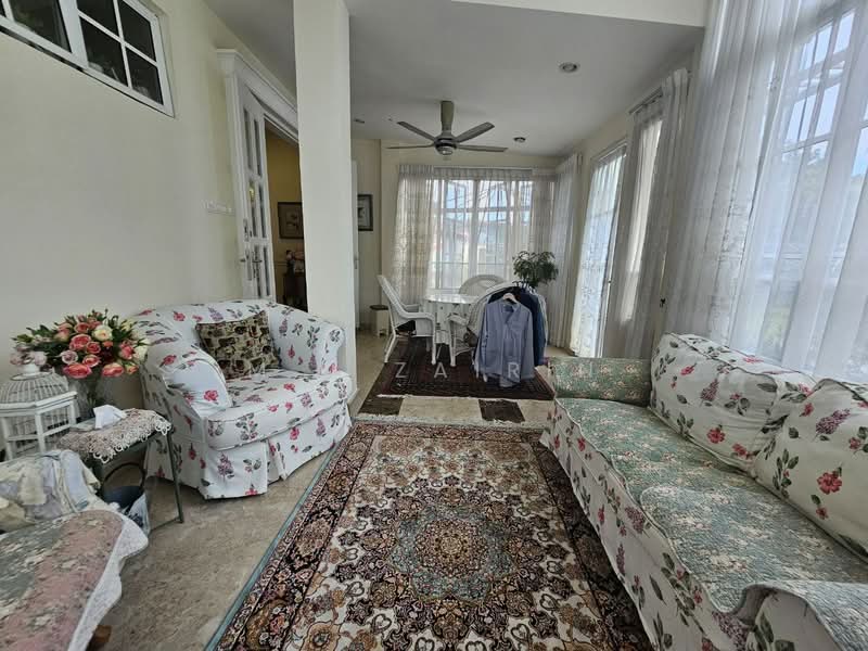 Rumah Berkembar untuk Dijual di Ukay Perdana (Ulu Kelang) - M.J Zairin - Living Room - PropertyGuru.com.my