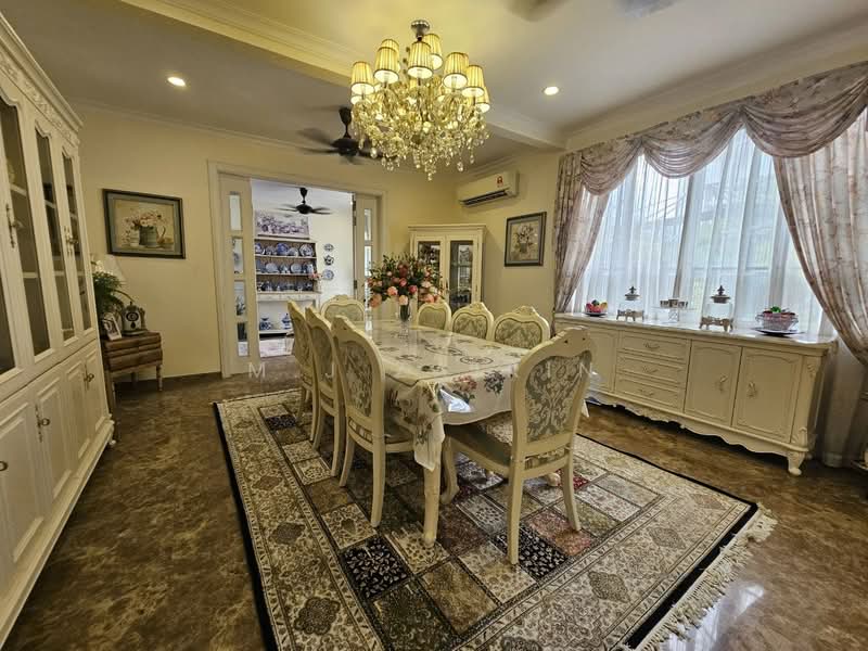 Rumah Berkembar untuk Dijual di Ukay Perdana (Ulu Kelang) - M.J Zairin - Dining Room - PropertyGuru.com.my