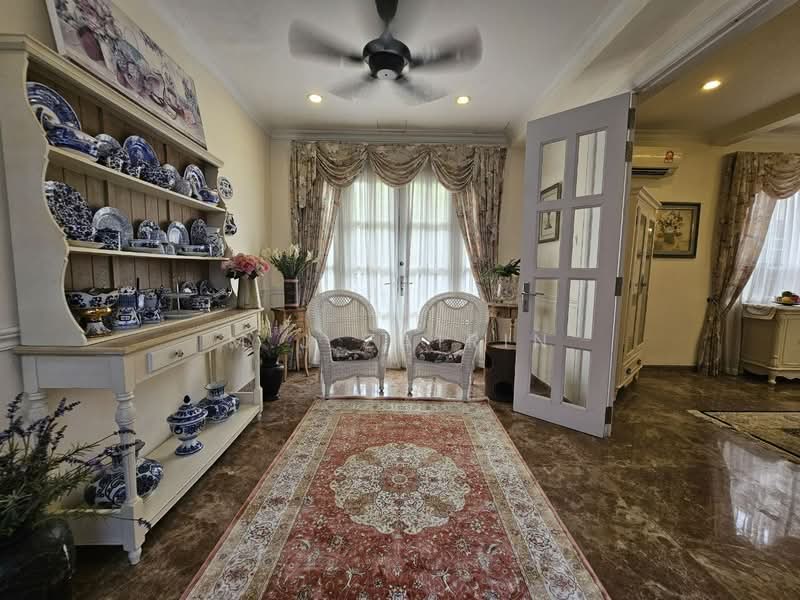 Rumah Berkembar untuk Dijual di Ukay Perdana (Ulu Kelang) - M.J Zairin - Living Room - PropertyGuru.com.my