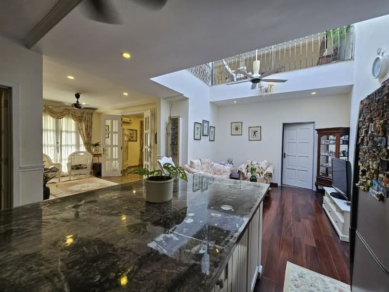 Rumah Berkembar untuk Dijual di Ukay Perdana (Ulu Kelang) - M.J Zairin - Living Room - PropertyGuru.com.my