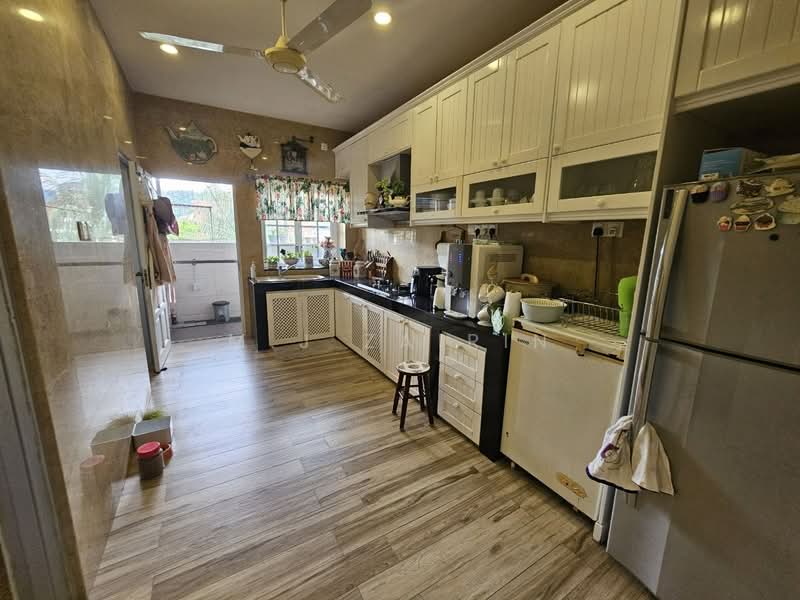 Rumah Berkembar untuk Dijual di Ukay Perdana (Ulu Kelang) - M.J Zairin - Kitchen - PropertyGuru.com.my