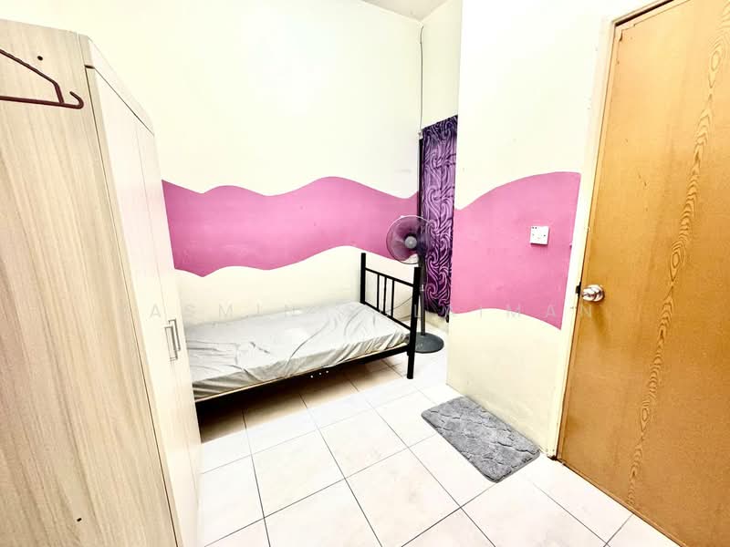 2-storey Terraced House for Sale in Bandar Country Homes (Rawang) - Yasmin Sulaiman - PropertyGuru.com.my