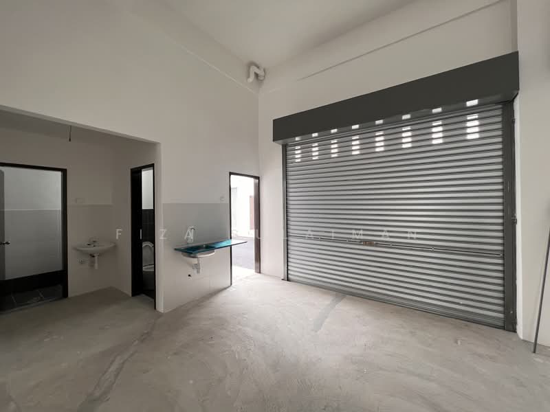 Shop / Office for Rent in Pasir Gudang (Johor) - Fiza Sulaiman - Bathroom - PropertyGuru.com.my