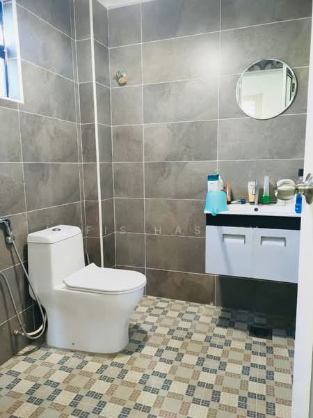 2-storey Terraced House for Sale in Taman Melati (Setapak) - Nafis Hashim - Bathroom - PropertyGuru.com.my