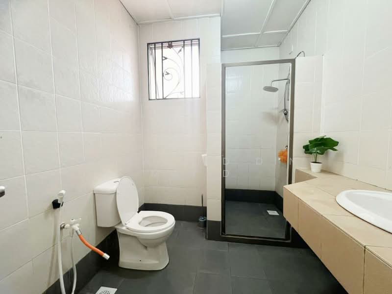 2-storey Terraced House for Sale in Alam Budiman (Shah Alam) - Mohammad Din Majid - Bathroom - PropertyGuru.com.my