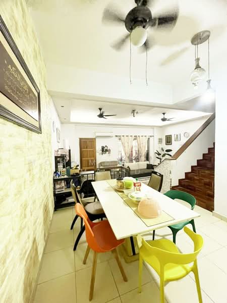 2-storey Terraced House for Sale in Alam Budiman (Shah Alam) - Mohammad Din Majid - Dining Room - PropertyGuru.com.my