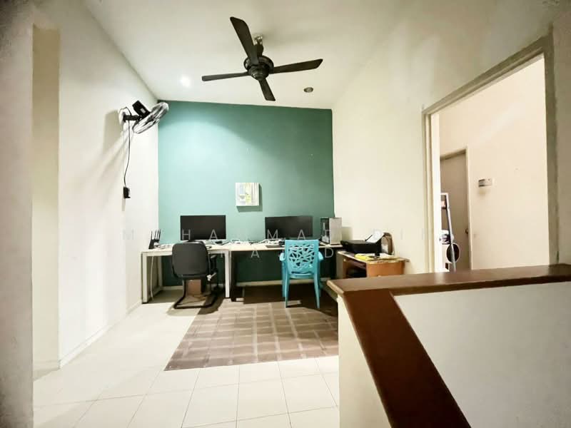 2-storey Terraced House for Sale in Alam Budiman (Shah Alam) - Mohammad Din Majid - Study - PropertyGuru.com.my