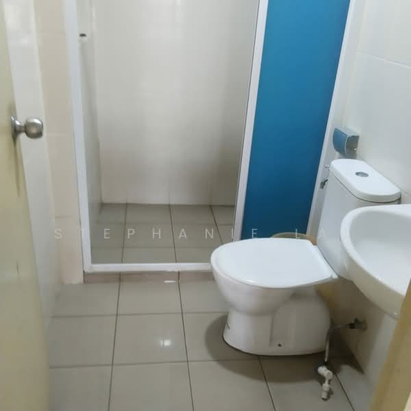 Service Residence for Sale at OUG Parklane - Stephanie Lai - Bathroom - PropertyGuru.com.my