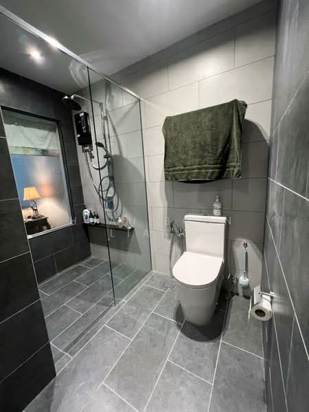 Servis Apartment untuk Disewa di Paisley @ Tropicana Metropark - Huan Boon Liang - Bathroom - PropertyGuru.com.my