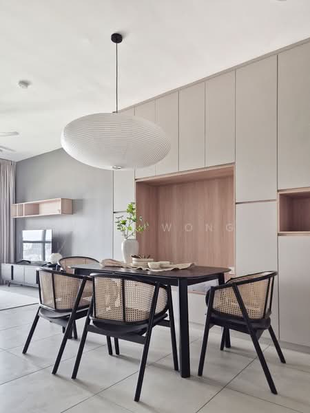 Servis Apartment untuk Disewa di Maya Ara Residences - Mico Wong - Dining Room - PropertyGuru.com.my