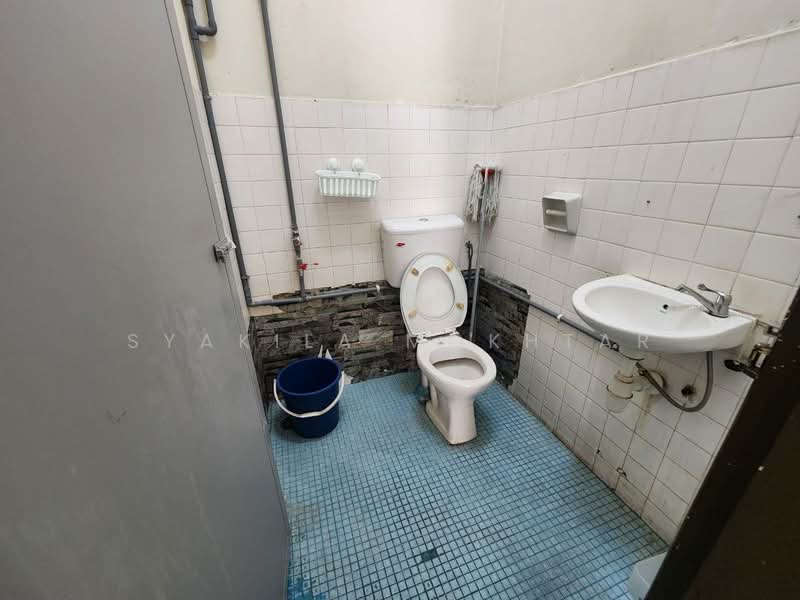2-storey Terraced House for Sale in Bandar Tun Razak (Cheras) - Syakila Mokhtar - Bathroom - PropertyGuru.com.my
