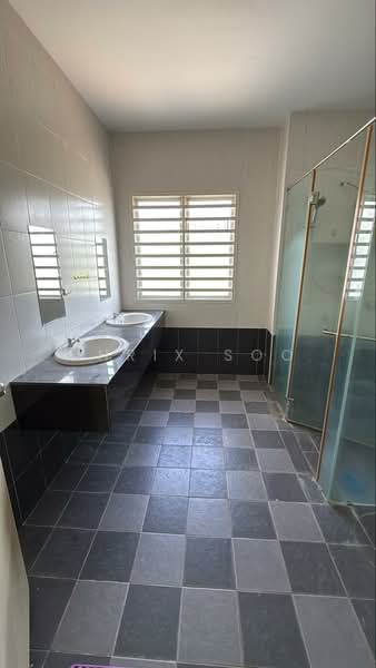 Rumah Teres untuk Disewa di Nilai (Negeri Sembilan) - Chrix Soo - Bathroom - PropertyGuru.com.my