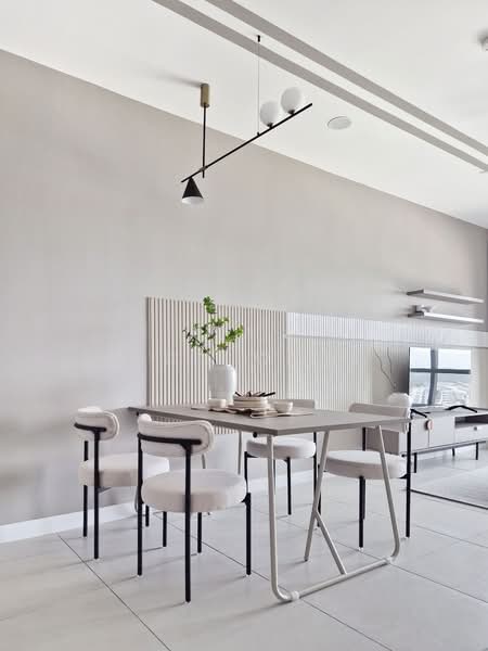 Servis Apartment untuk Disewa di Maya Ara Residences - Mico Wong - Dining Room - PropertyGuru.com.my