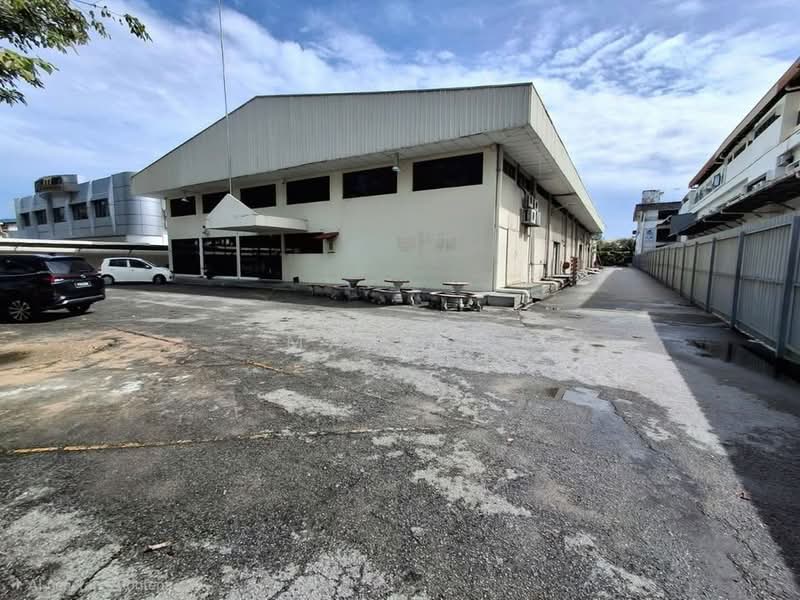 Warehouse for Rent in Bayan Lepas (Penang) - Max Ng - Exterior - PropertyGuru.com.my
