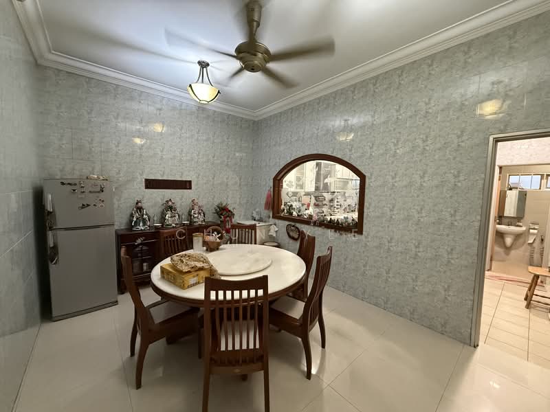 Rumah Berkembar untuk Dijual di Sri Petaling (Kuala Lumpur) - Chun Yee - Dining Room - PropertyGuru.com.my