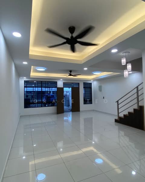 Rumah Teres 2 Tingkat untuk Disewa di Papar (Sabah) - Grace Teo - Living Room - PropertyGuru.com.my
