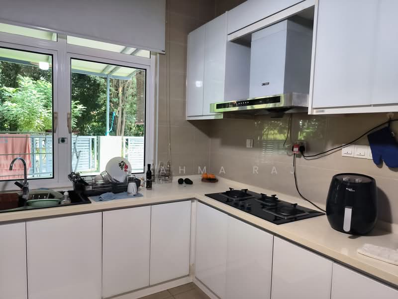 Rumah Banglo untuk Dijual di USJ Heights (Subang Jaya) - P Utahma Raj - Kitchen - PropertyGuru.com.my