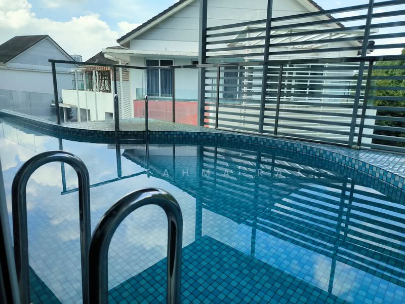 Rumah Banglo untuk Dijual di USJ Heights (Subang Jaya) - P Utahma Raj - Pool - PropertyGuru.com.my