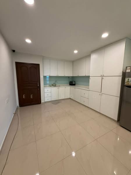Apartment for Sale at Perling Apartment - Ee Fong Toh - Kitchen - PropertyGuru.com.my