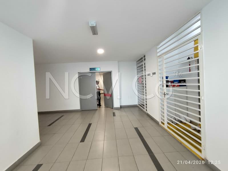 Service Residence for Sale at Maple Residences @ Bandar Bestari Klang - Gary Chow - Entrance - PropertyGuru.com.my