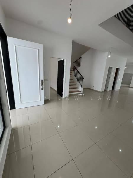 Rumah Kluster untuk Dijual di Eco Botanic (Iskandar Puteri (Nusajaya)) - Endy Law Law - Entrance - PropertyGuru.com.my