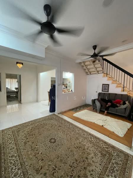 Rumah Teres 2 Tingkat untuk Dijual di Ampang Jaya (Ampang) - Fatin Ismail - Living Room - PropertyGuru.com.my